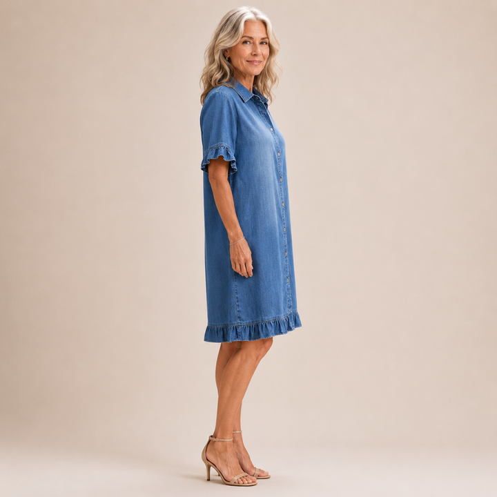 Linea | Bekväm denimklänning med smickrande rynkor