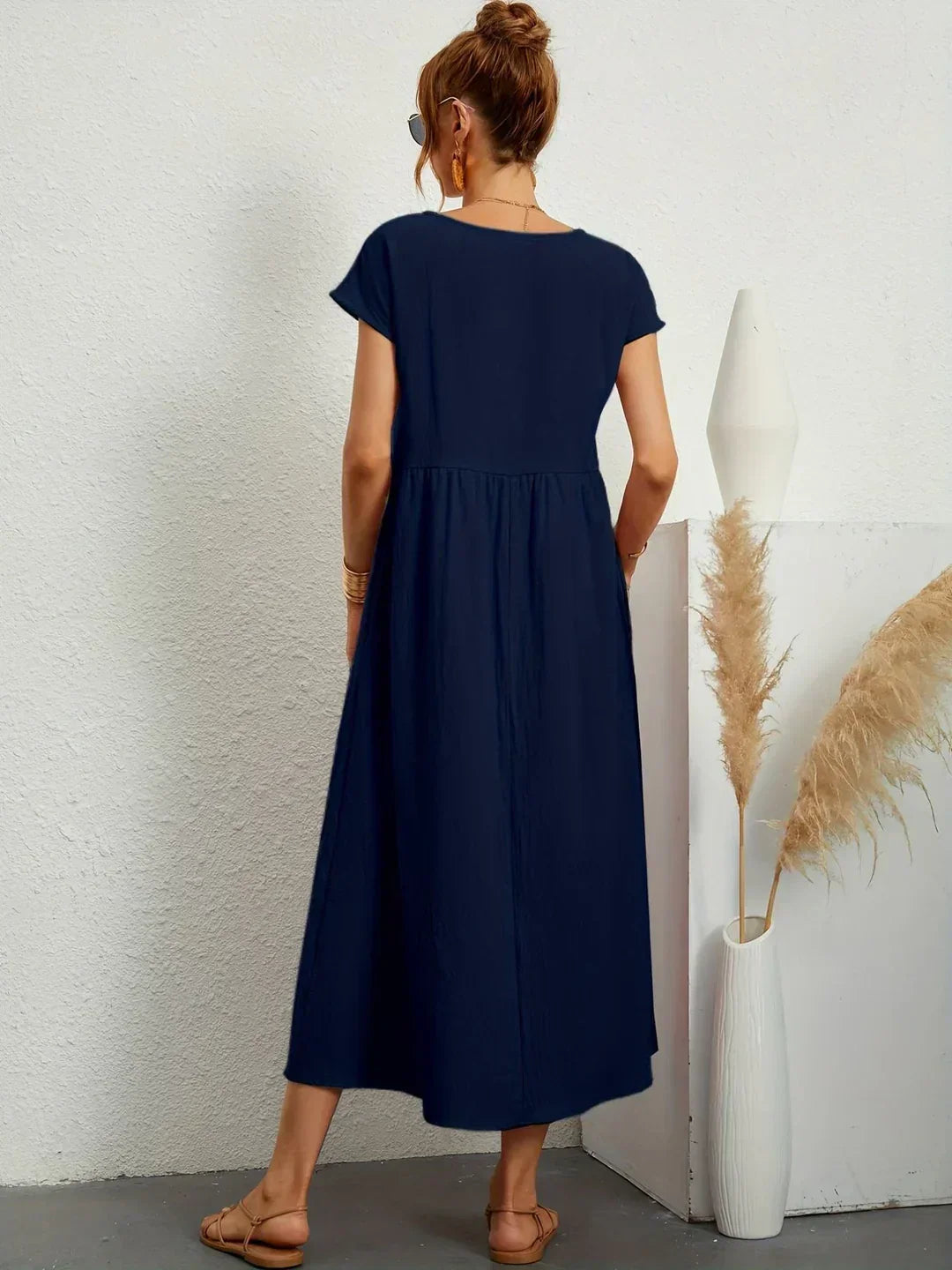 Gabrielle™ — Flytande midi-klänning tidlös elegans